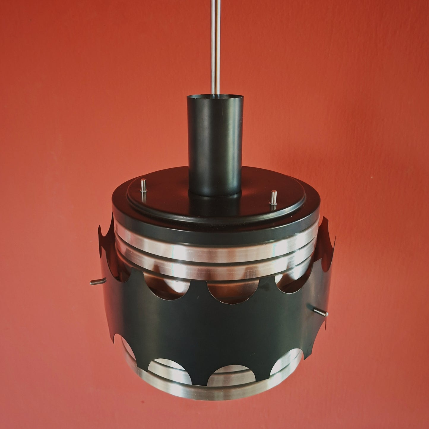 Retro Space Age Metal Pendant Light UFO Silver Black Metal