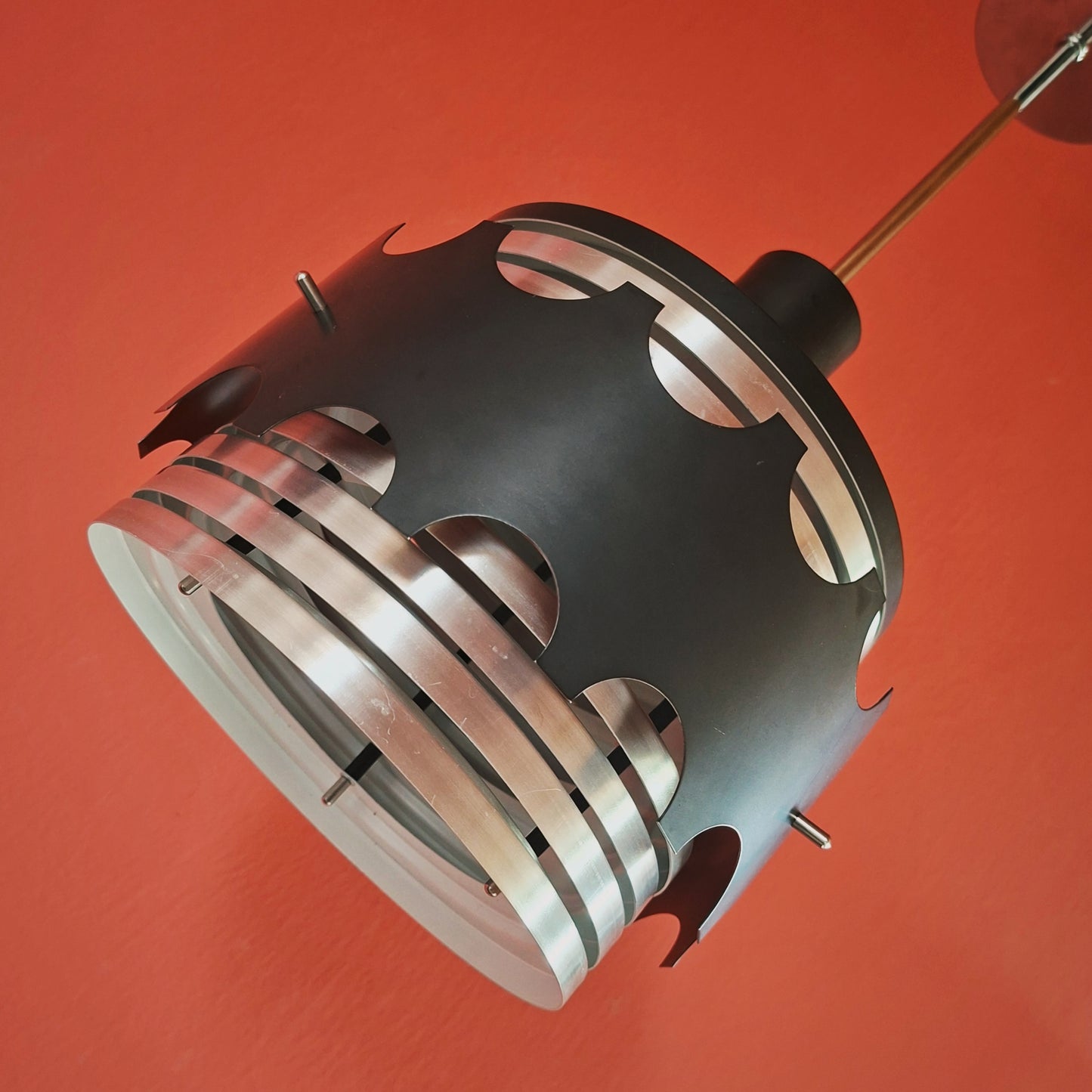 Retro Space Age Metal Pendant Light UFO Silver Black Metal
