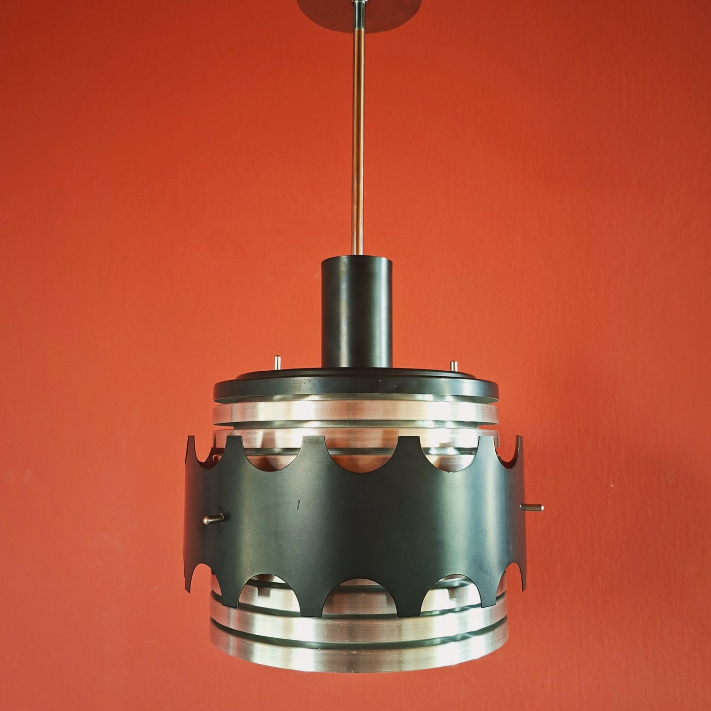 Retro Space Age Metal Pendant Light UFO Silver Black Metal